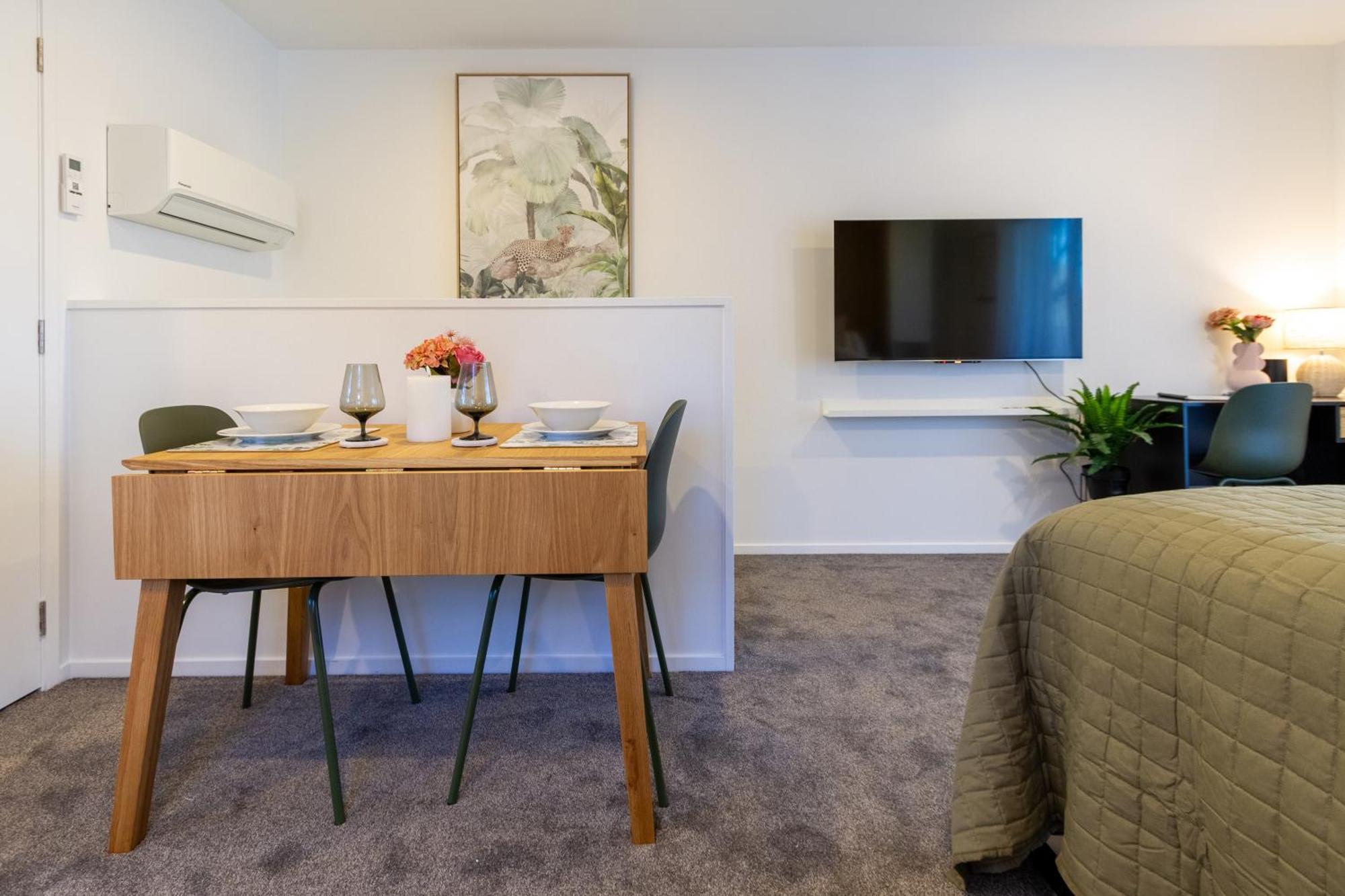 Luxury Studio With Balcony - Close To Supermarket Christchurch Luaran gambar