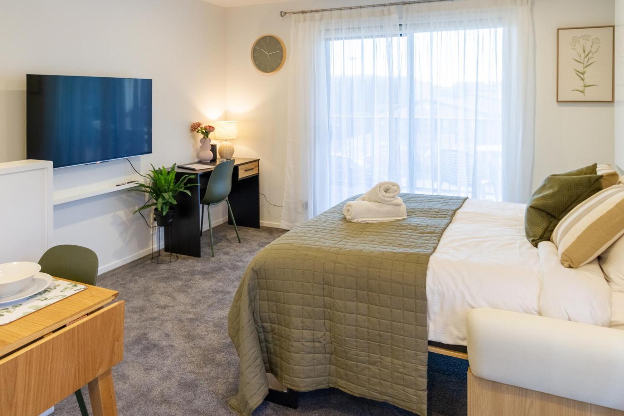 Luxury Studio With Balcony - Close To Supermarket Christchurch Luaran gambar